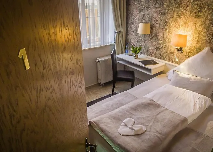 Gaestehaus Und Cafe Zur Silbernen Kanne Ротенбург-на-Таубере