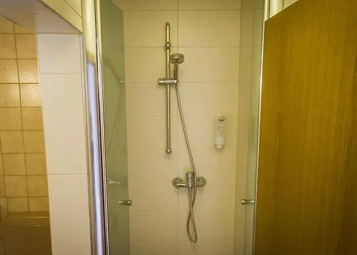 Gaestehaus Und Cafe Zur Silbernen Kanne 3*