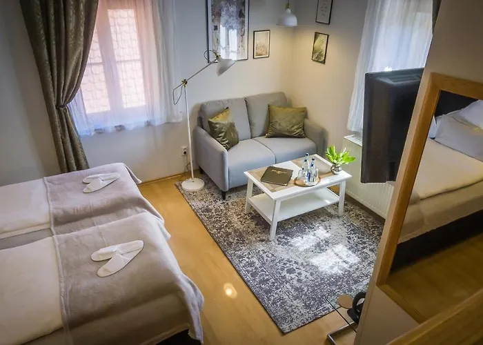 Gaestehaus Und Cafe Zur Silbernen Kanne Ротенбург-на-Таубере