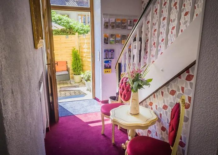 Gaestehaus Und Cafe Zur Silbernen Kanne