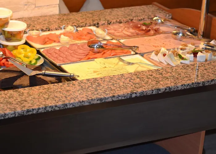 Гостевой дом Gaestehaus Und Cafe Zur Silbernen Kanne