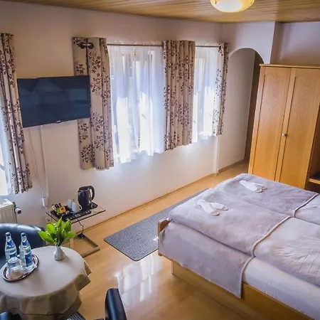 Vendégház Gaestehaus Und Cafe Zur Silbernen Kanne Rothenburg ob der Tauber