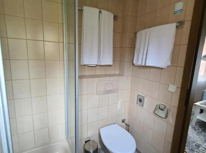 Affittacamere Und Café Zur Silbernen Kanne 3*